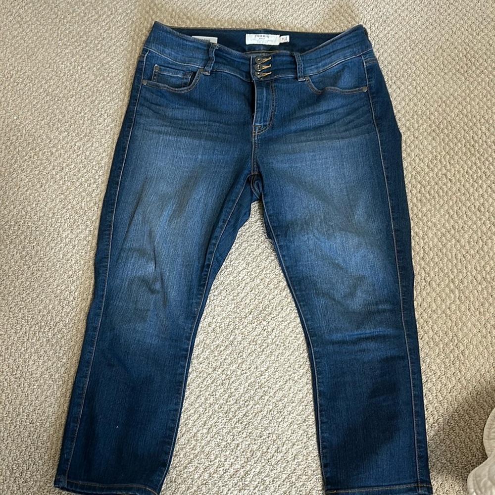 Torrid crop jeans size 14